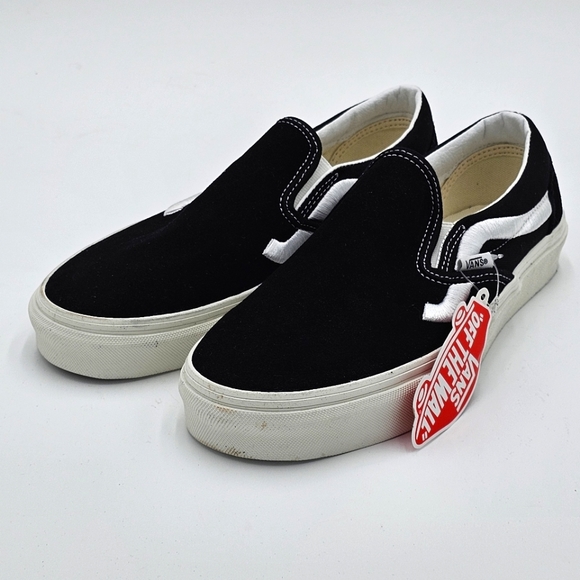Vans Shoes - NWT Vans Black Suede Slip On Women's Size 8 (Men's 6.5)